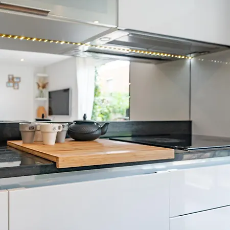 Superb 2 Bedroom In * Nice