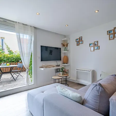아파트 Superb 2 Bedroom In *
