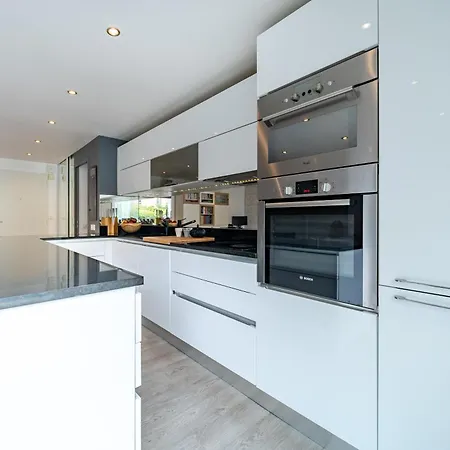 Superb 2 Bedroom In
