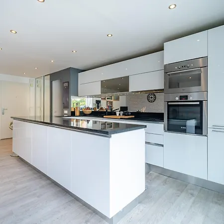 아파트 Superb 2 Bedroom In